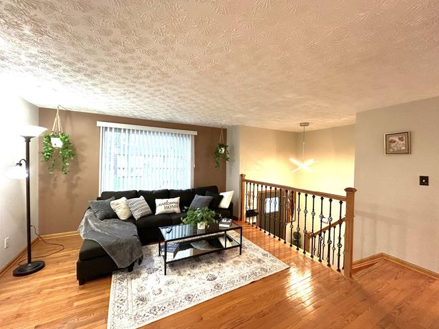 2696 Southridge Drive, Columbus, OH 43224