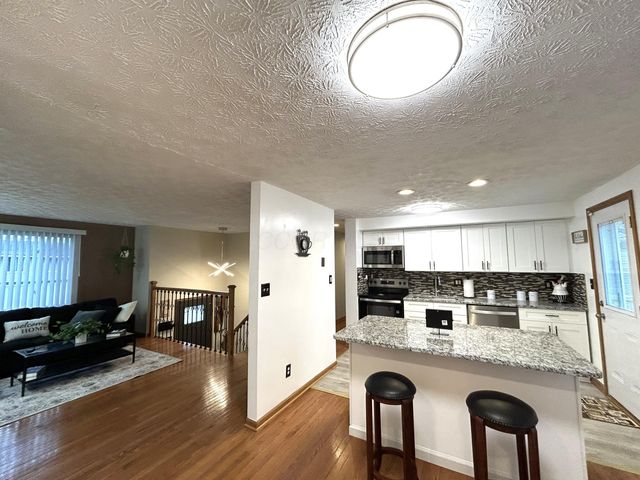 2696 Southridge Drive, Columbus, OH 43224