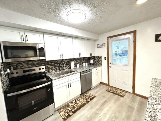 2696 Southridge Drive, Columbus, OH 43224