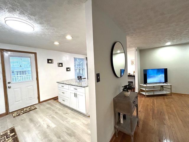 2696 Southridge Drive, Columbus, OH 43224