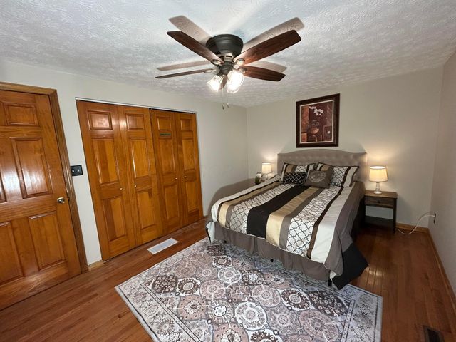 2696 Southridge Drive, Columbus, OH 43224