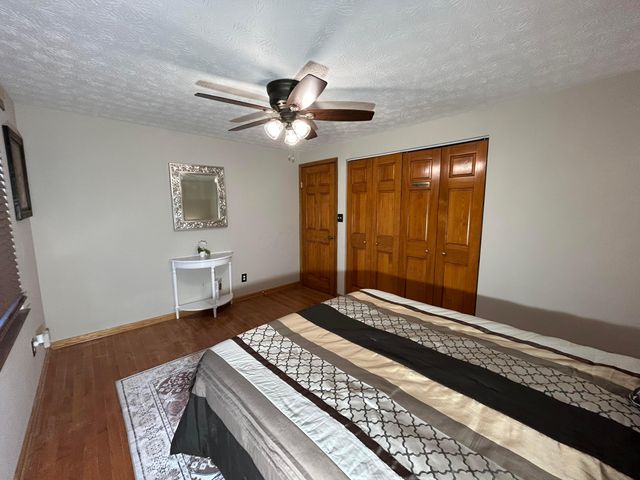 2696 Southridge Drive, Columbus, OH 43224