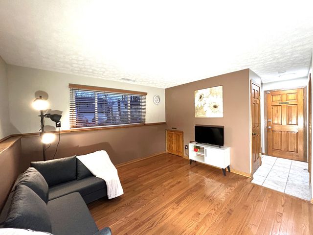 2696 Southridge Drive, Columbus, OH 43224