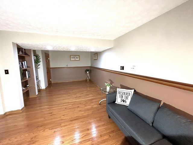 2696 Southridge Drive, Columbus, OH 43224