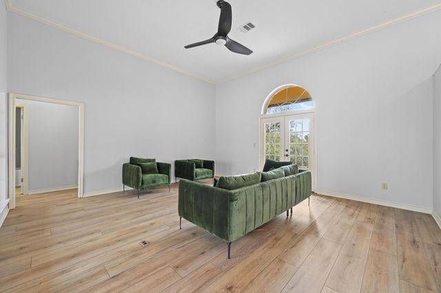 140 Barton Ranch CIR, Dripping Springs, TX 78620