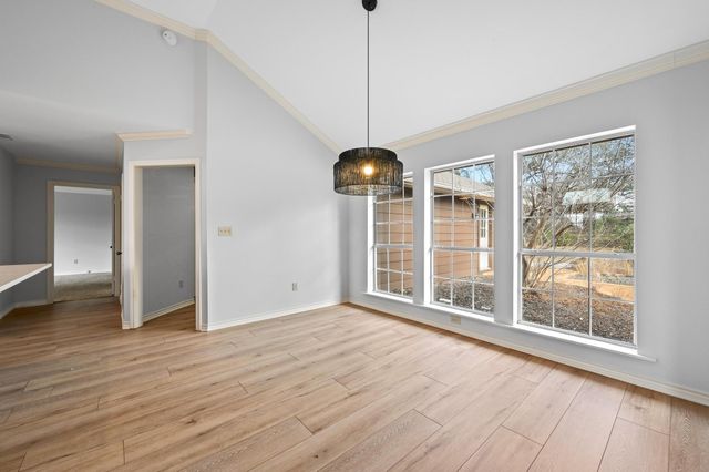 140 Barton Ranch CIR, Dripping Springs, TX 78620