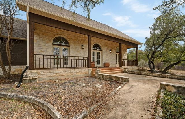 140 Barton Ranch CIR, Dripping Springs, TX 78620