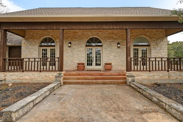 140 Barton Ranch CIR, Dripping Springs, TX 78620