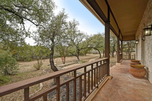 140 Barton Ranch CIR, Dripping Springs, TX 78620