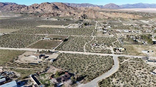 723 Clark Road, Lucerne Valley, CA 92356