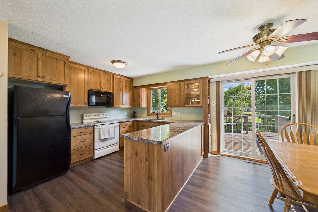 1823 Houle Circle, Hugo, MN 55038 — photo 4