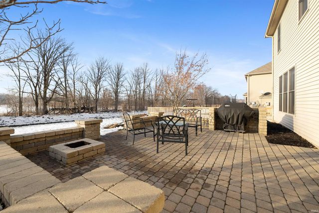 5484 Bear Creek Pass, Auburn, IN 46706