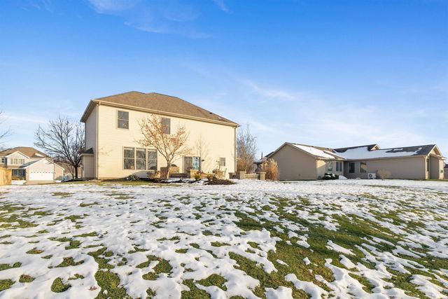 5484 Bear Creek Pass, Auburn, IN 46706