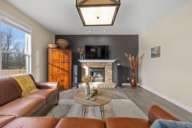 5484 Bear Creek Pass, Auburn, IN 46706