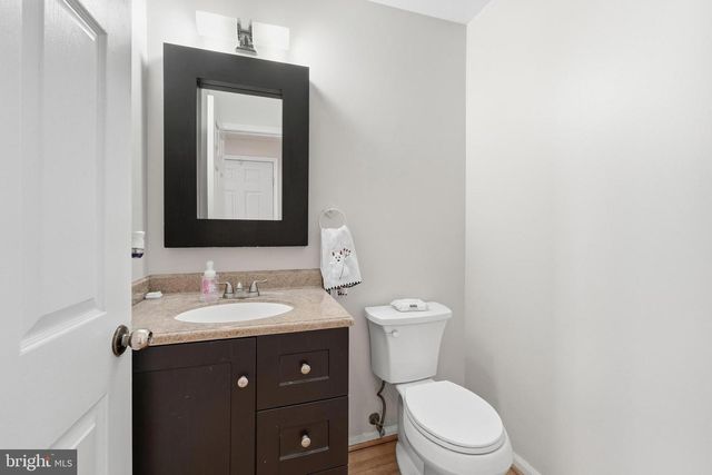 5826 WESTWATER CT, Centreville, VA 20121