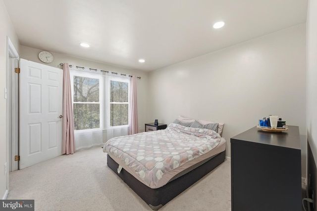 5826 WESTWATER CT, Centreville, VA 20121