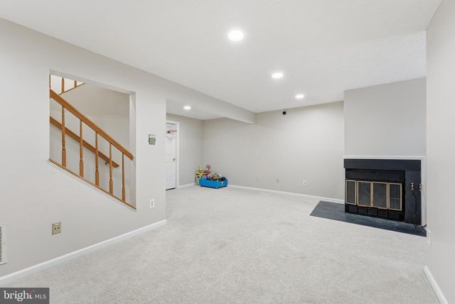 5826 WESTWATER CT, Centreville, VA 20121