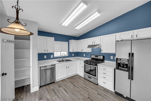 6404 Extreme Shear Avenue 101, Henderson, NV 89011