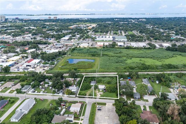 MANGO AVENUE, Sarasota, FL 34234