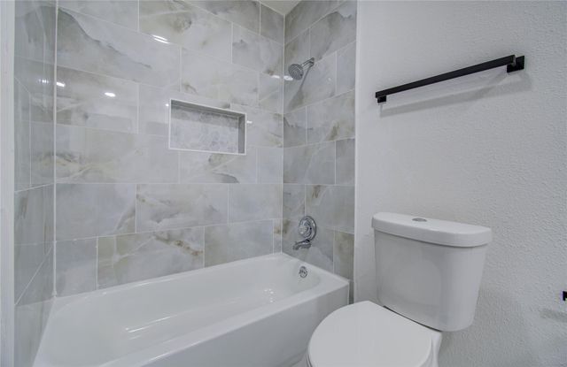 17114 Barcelona Drive, Friendswood, TX 77546