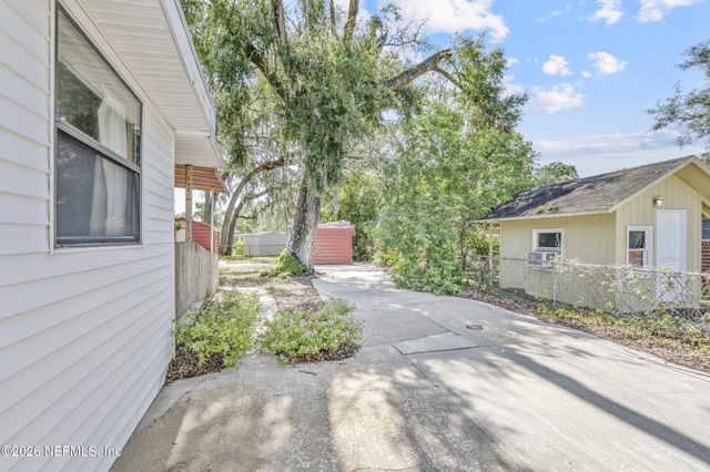 8636 ST PATRICK Lane, Jacksonville, FL 32216