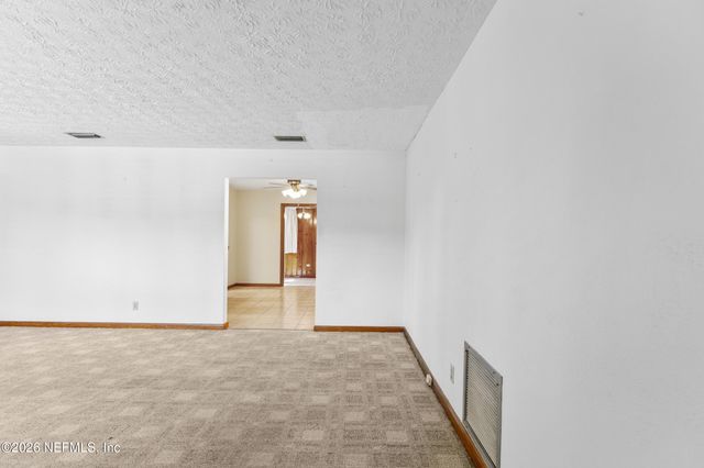 8636 ST PATRICK Lane, Jacksonville, FL 32216