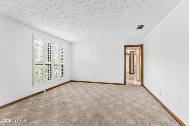 8636 ST PATRICK Lane, Jacksonville, FL 32216
