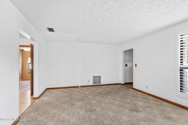 8636 ST PATRICK Lane, Jacksonville, FL 32216
