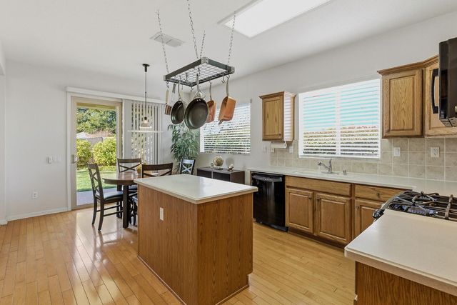 110 Northfield Ct, Lincoln, CA 95648