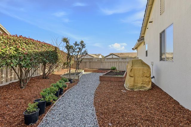 110 Northfield Ct, Lincoln, CA 95648