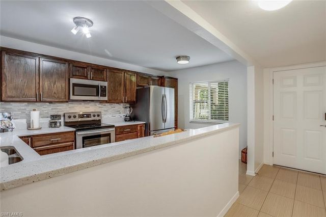 210 Timber Lake CIR # A103, Naples, FL 34104