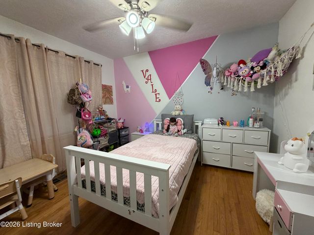 2515 Proctor Knott Dr, Louisville, KY 40218