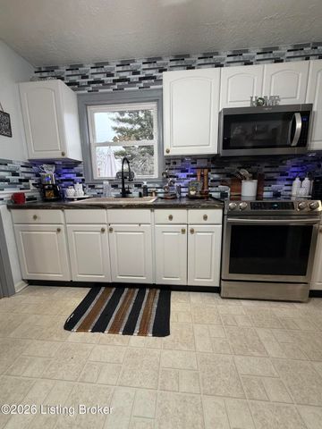 2515 Proctor Knott Dr, Louisville, KY 40218