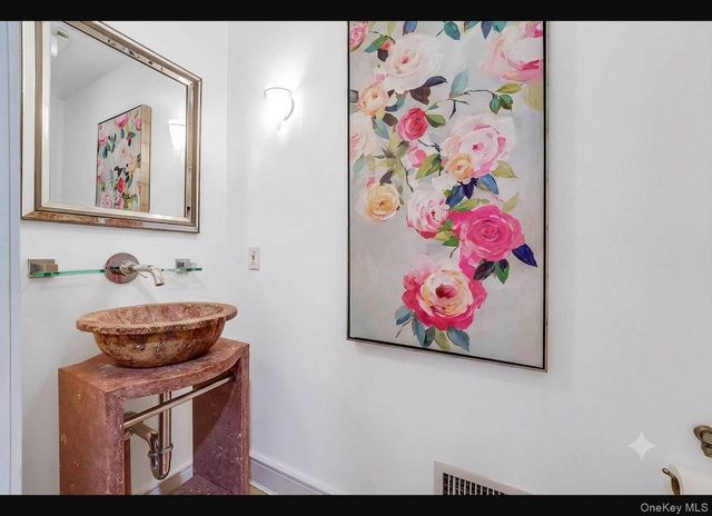 910 Route 9w S, Nyack, NY 10960