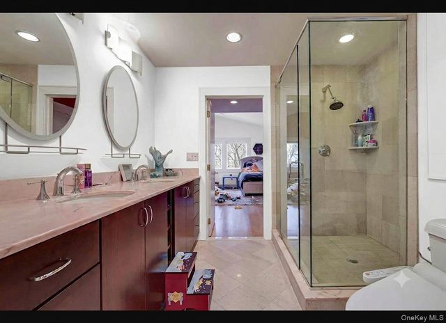 910 Route 9w S, Nyack, NY 10960