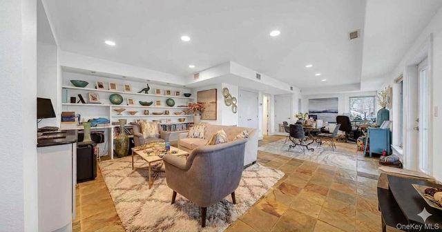 910 Route 9w S, Nyack, NY 10960