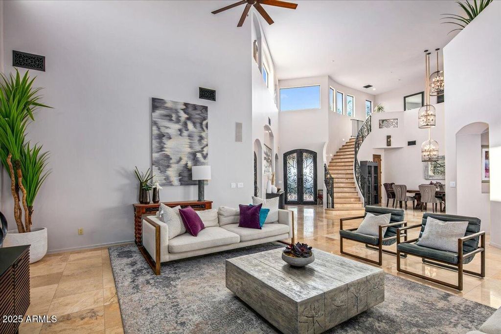 Image 11 of property listing at 33799 N 84TH Street, Scottsdale, AZ 85266