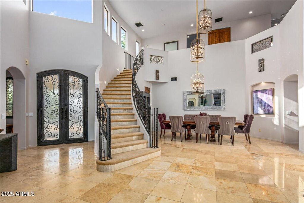 Image 12 of property listing at 33799 N 84TH Street, Scottsdale, AZ 85266