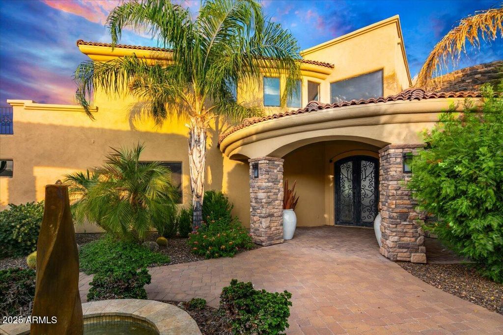 Image 2 of property listing at 33799 N 84TH Street, Scottsdale, AZ 85266