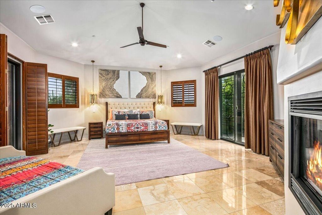 Image 21 of property listing at 33799 N 84TH Street, Scottsdale, AZ 85266