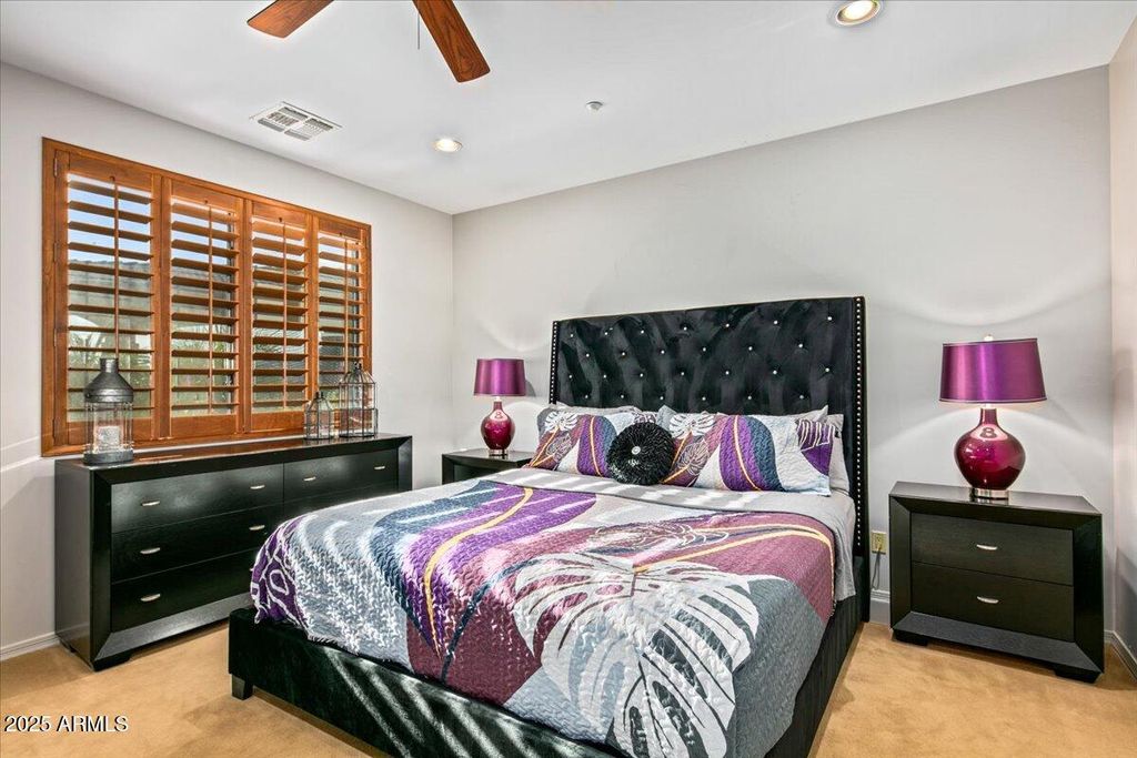 Image 28 of property listing at 33799 N 84TH Street, Scottsdale, AZ 85266