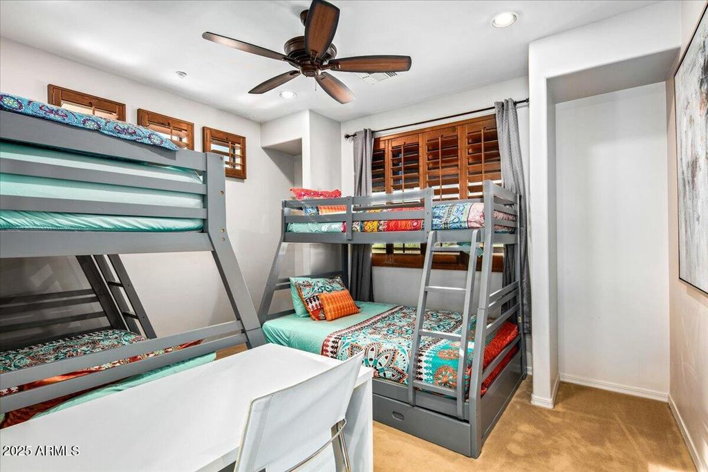 Image 32 of property listing at 33799 N 84TH Street, Scottsdale, AZ 85266