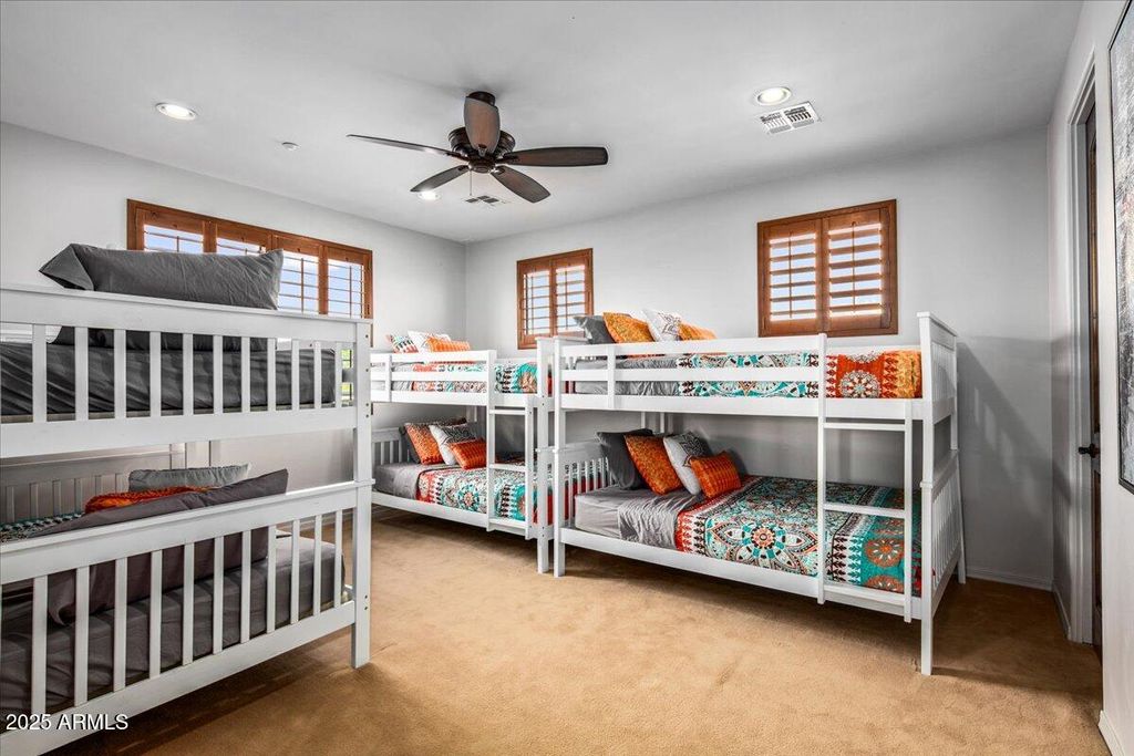 Image 33 of property listing at 33799 N 84TH Street, Scottsdale, AZ 85266