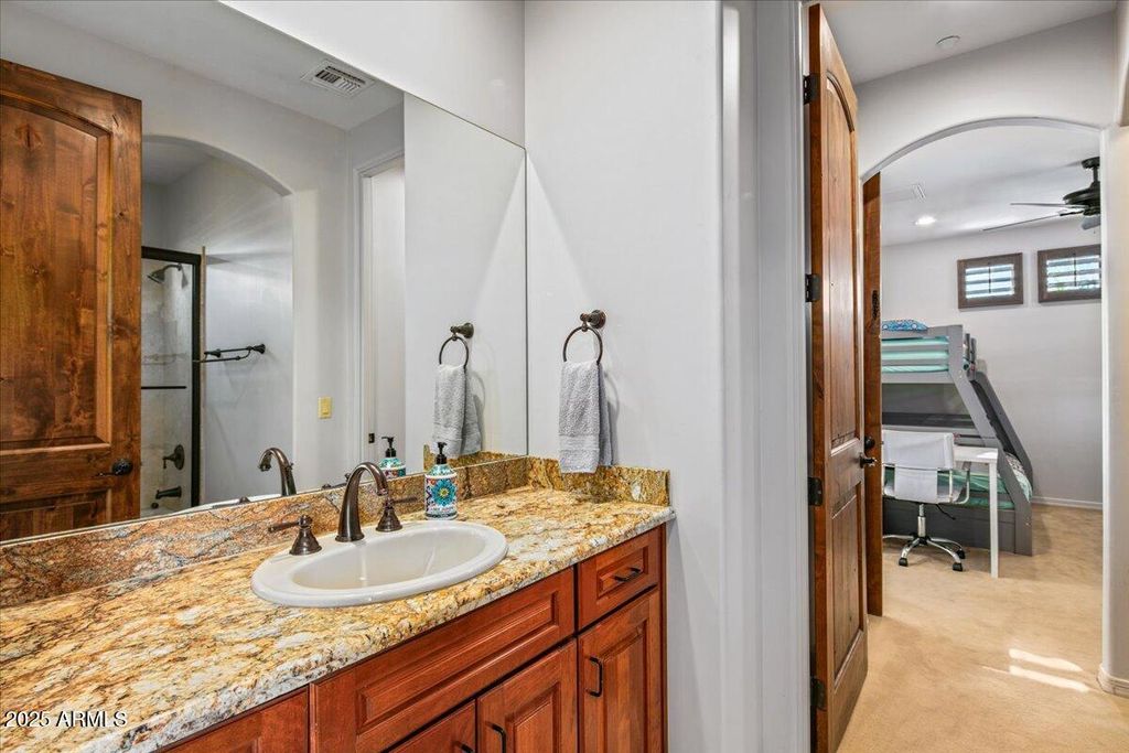 Image 34 of property listing at 33799 N 84TH Street, Scottsdale, AZ 85266