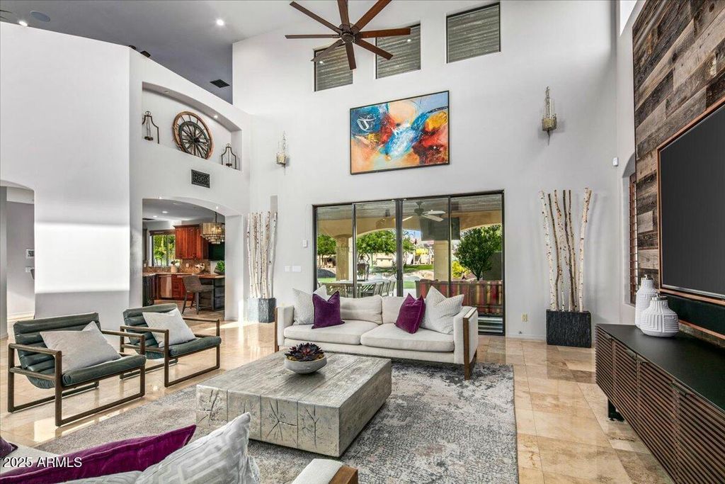 Image 9 of property listing at 33799 N 84TH Street, Scottsdale, AZ 85266