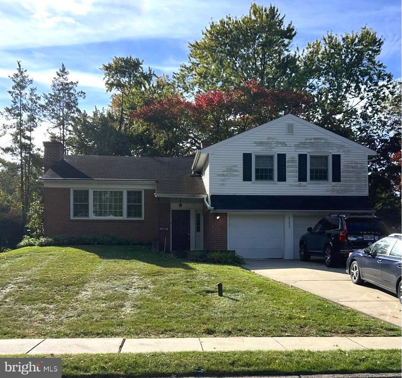 402 LONGFIELD RD, Glenside, PA 19038