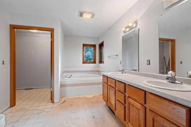 N189 CEDAR SPRINGS DRIVE, Neshkoro, WI 54960