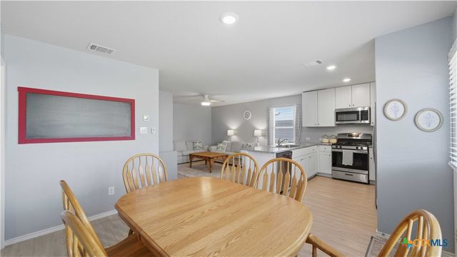 5359 Fair Moon Drive, Bulverde, TX 78163