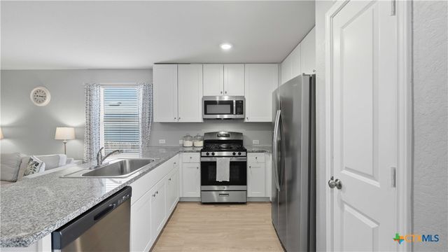 5359 Fair Moon Drive, Bulverde, TX 78163