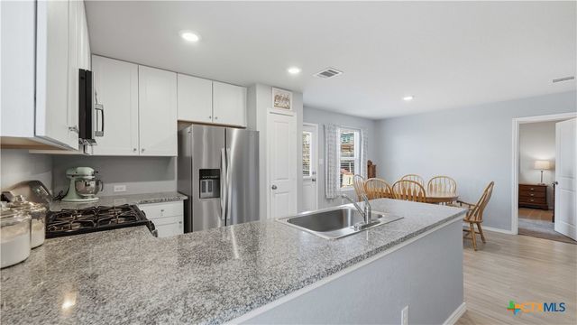 5359 Fair Moon Drive, Bulverde, TX 78163